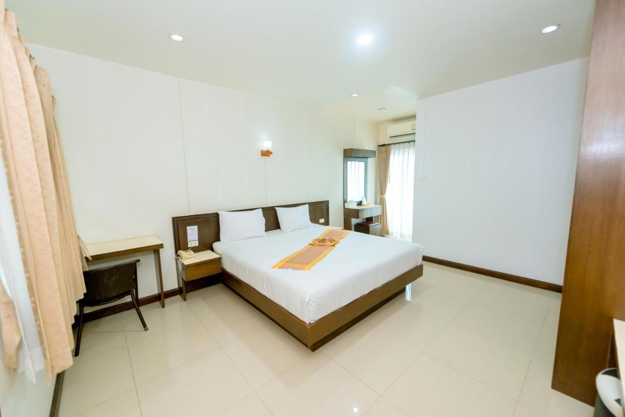 Phu Khieo Bander Hotel מראה חיצוני תמונה